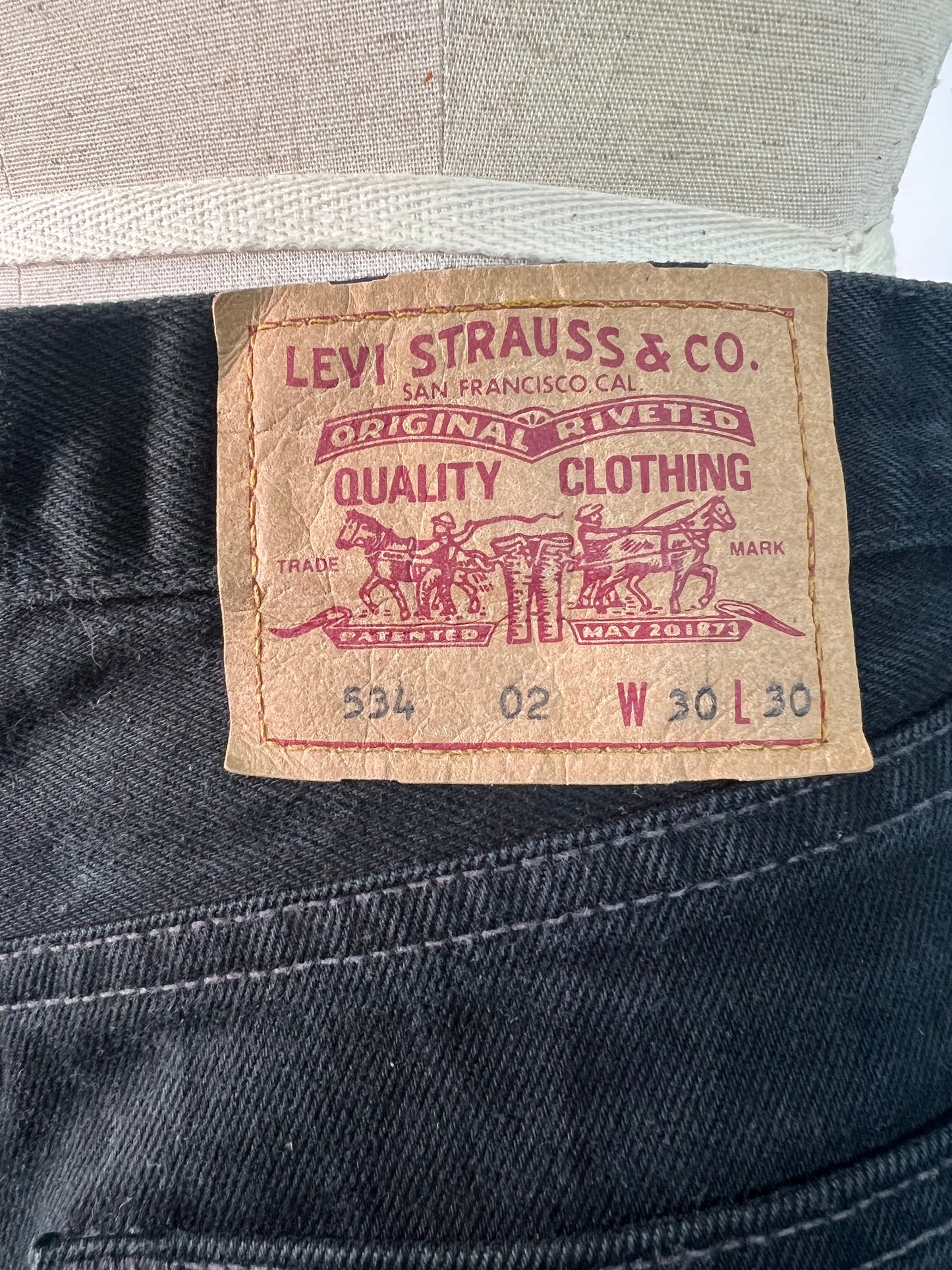 Levi's 534 Slim Straight Jeans